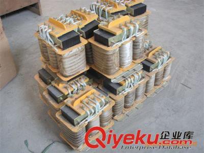 BK-150防爆变压器 QBZ-80/660(380)-36V-浙江荣欣防爆电器提供BK-150防爆变压器 QBZ-80/660(380)-36V的相关介绍、产品、服务、图片、价格浙江荣欣防爆电器、防爆开关;矿用LED巷道灯;防爆通讯设备;煤电钻(照明)综保;防爆电铃;防爆荧光灯;防爆白炽灯;防爆高低压接线盒;检漏继电器;防爆控制按钮;换向开关;变频器;高低压开关柜;高低压软起动器;真空馈电开关;光纤接线盒;本安电路接线盒;矿用本安电话机;防爆电话机;防爆电器配件
